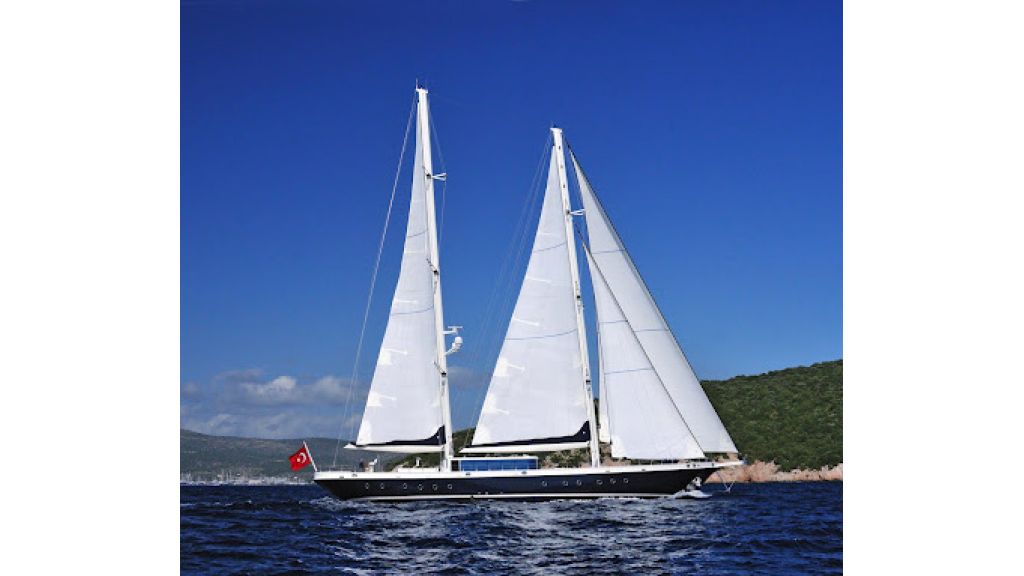 2011-custom-designed-schooner (5)