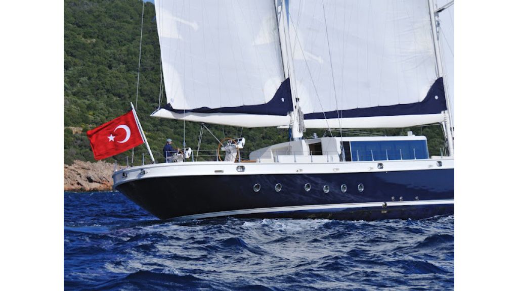 2011-custom-designed-schooner (9)