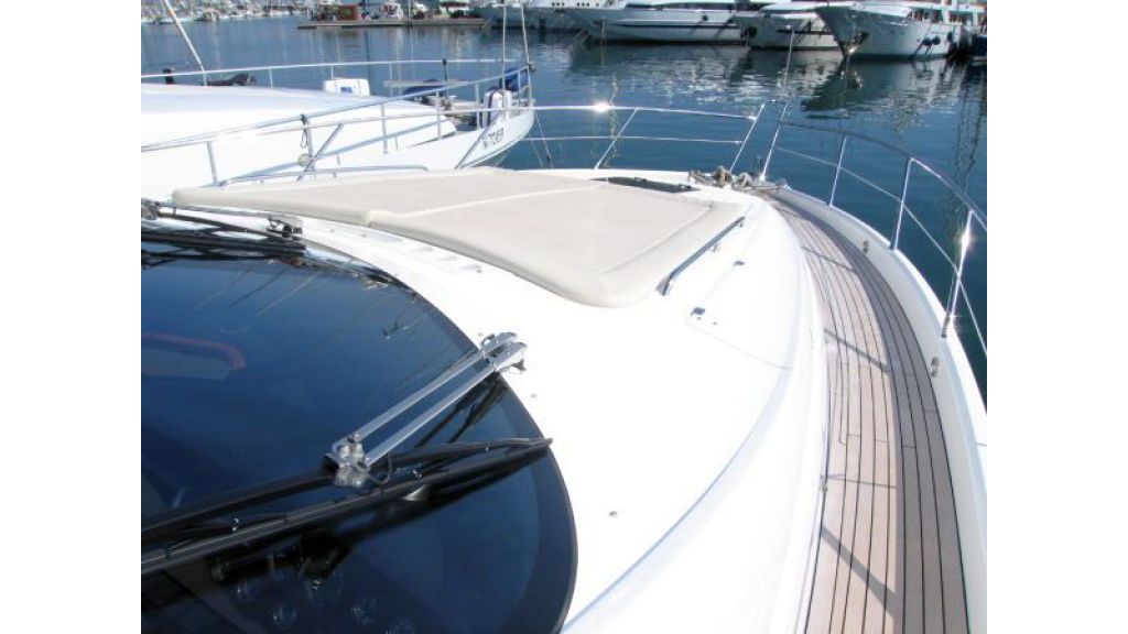 Sunseeker Manhattan 70 (2)