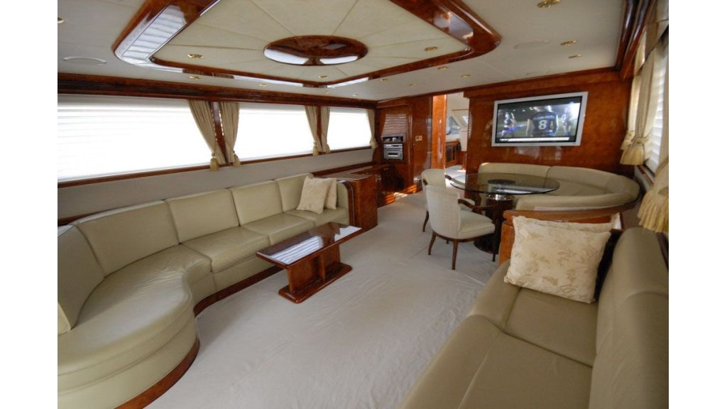 Luxury Cheap_motoryacht_for_sale (18)