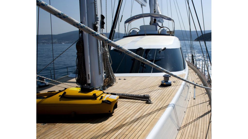 Custom_Designe_Sailing_Yacht  (24)