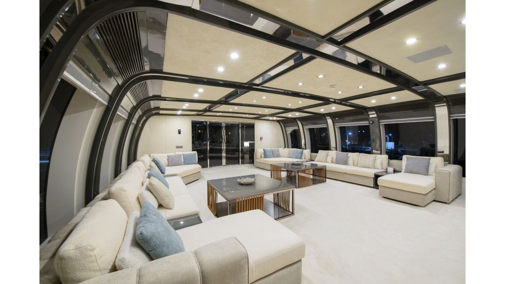 Vetro Luxury Motor Yacht (64)