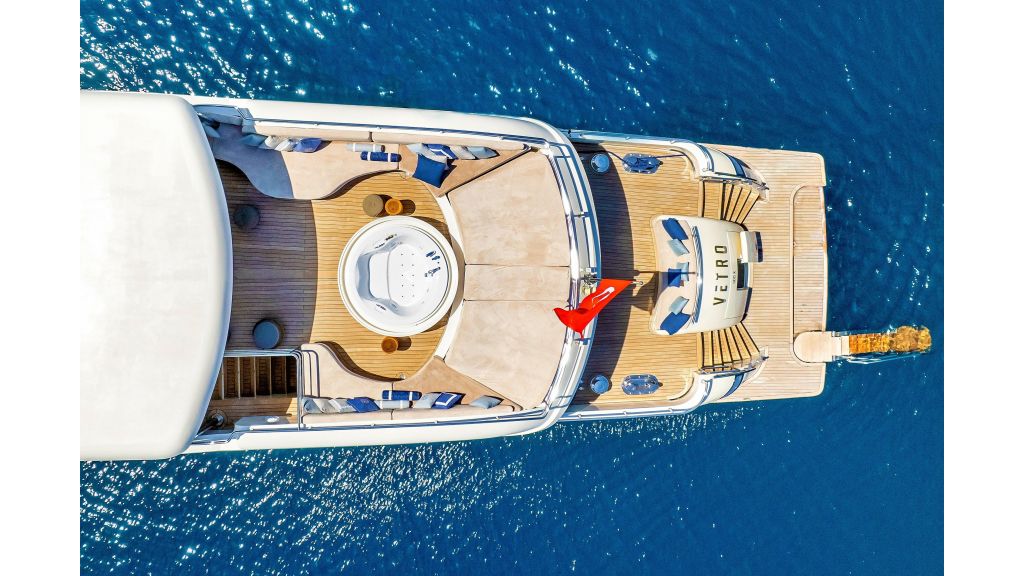 Vetro Luxury Motor Yacht (76)