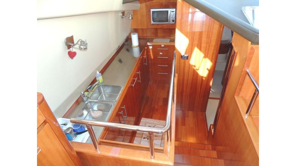 Aicon 54 For charter yacht  (11)