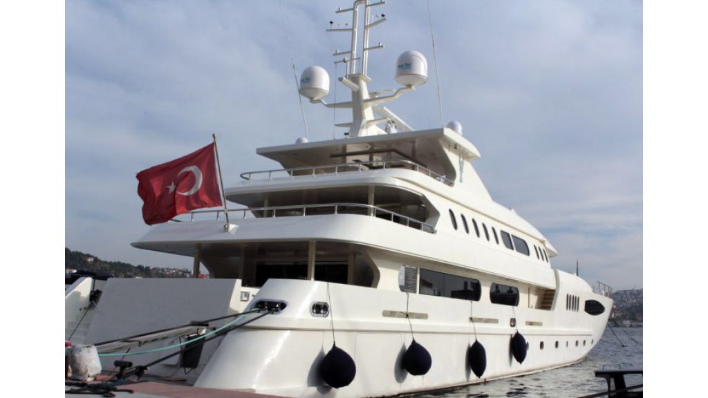62 M Mega Yacht For Sale (2)