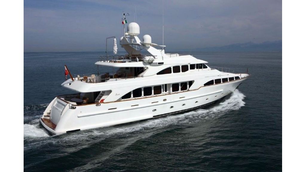 2006 Benetti Classic 115 (3)