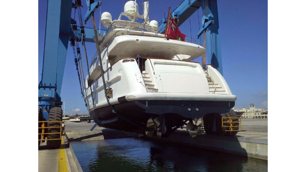 2006 Benetti Classic 115 (33)