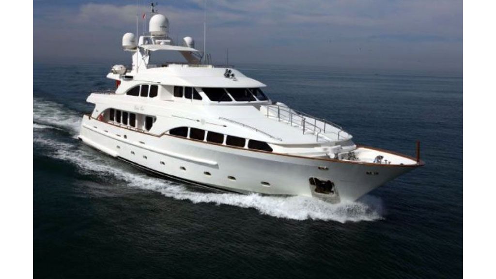 2006 Benetti Classic 115 (40)