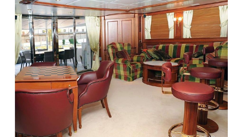 2006 Benetti Classic 115 (8)