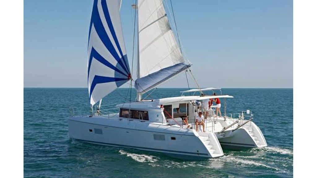 Lagoon 421 Catamaran (13)