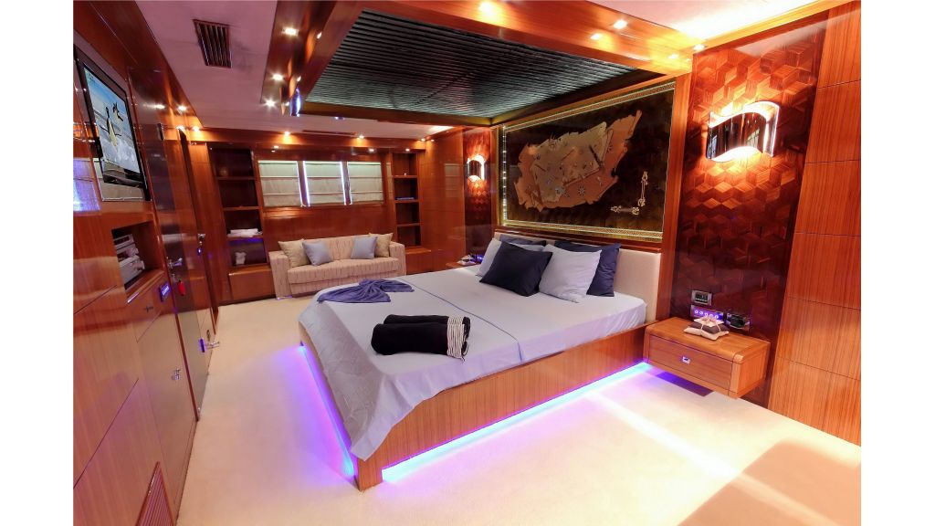 Luxury Sailing-Yacht Silver k-master