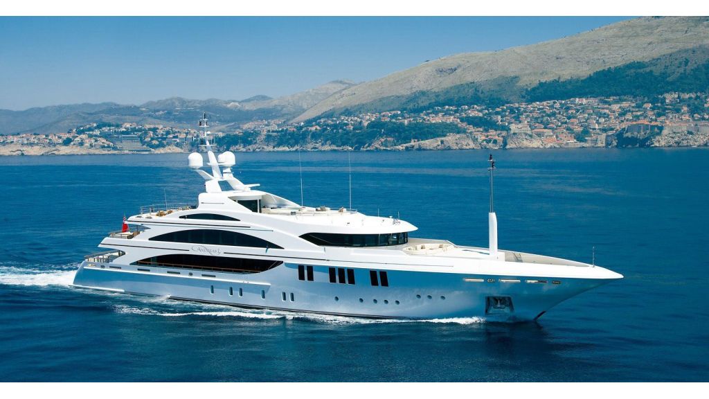 La Blanca Mega Yacht,