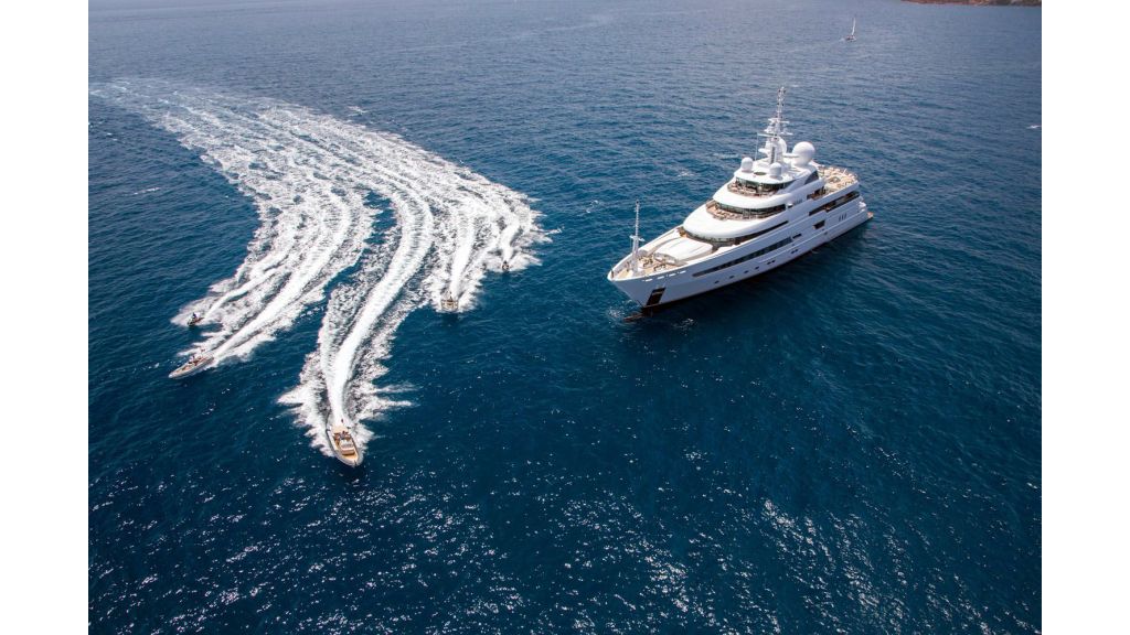 Naia Luxury Charter Yacht (8)