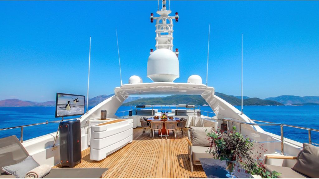 Ariela-Luxury-Motor-Yacht