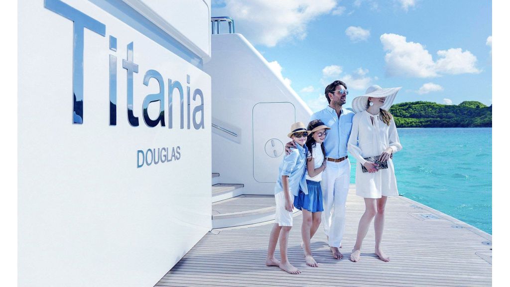 Titania Super Yacht (1)
