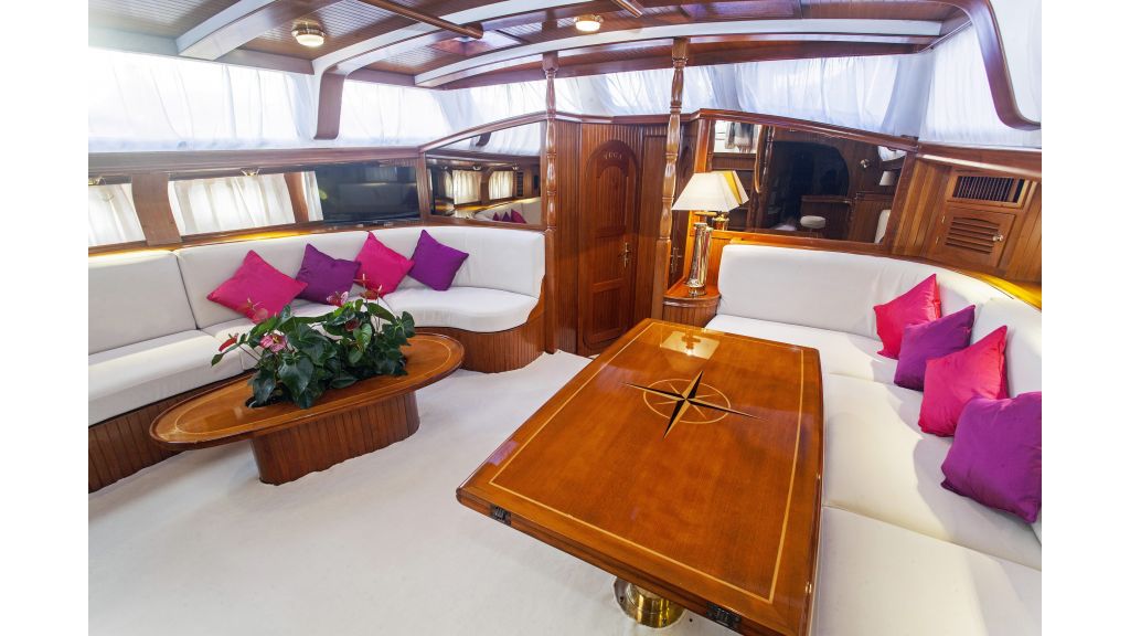 Lady Nathalie Luxury Sailing Yacht (12)