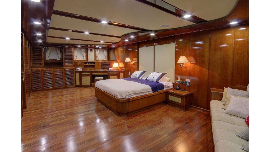 Sea Dream luxury Gulet-Charter-master
