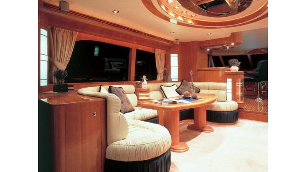 Mira Mare Luxury Motor Yacht (21)