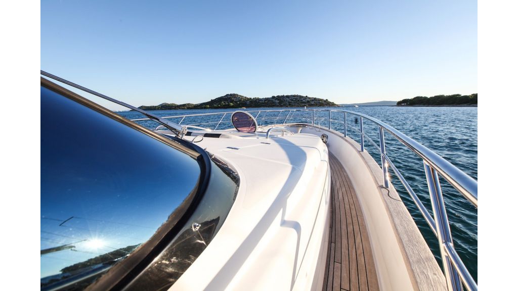 Mira-Mare-Luxury Motor Yacht master