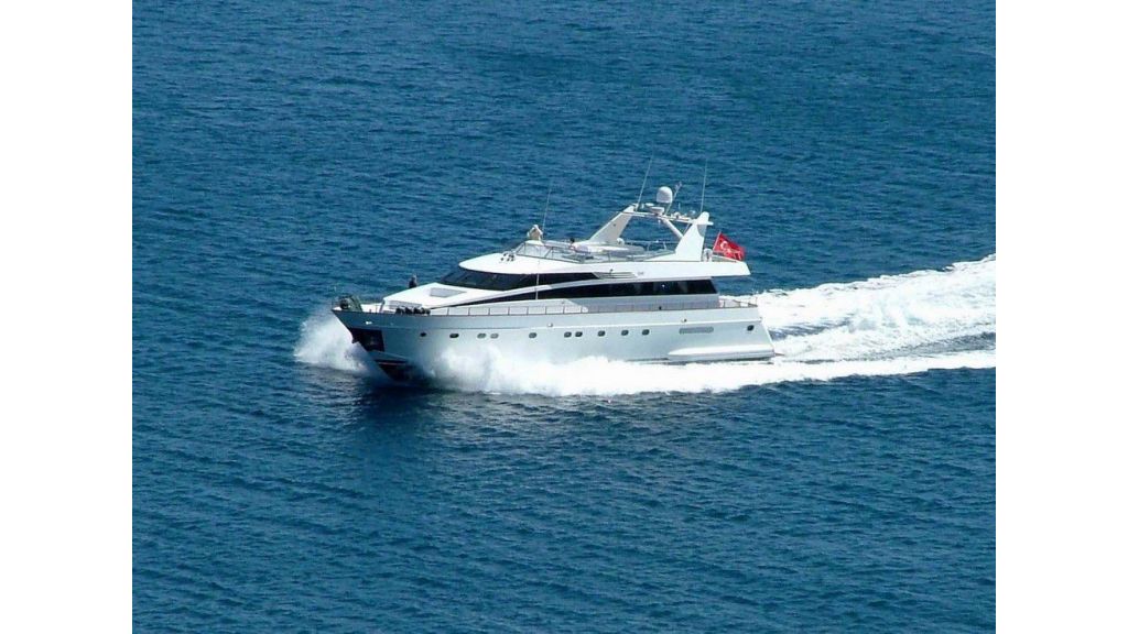 custom-built-motor-yacht (4)