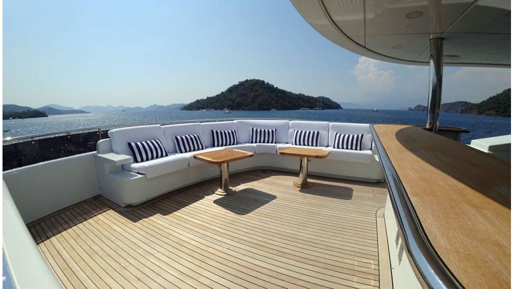 luxury-expedition-super-yacht (26)