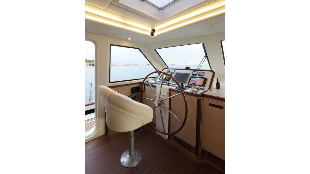 New Design Sailing Yacht (16)