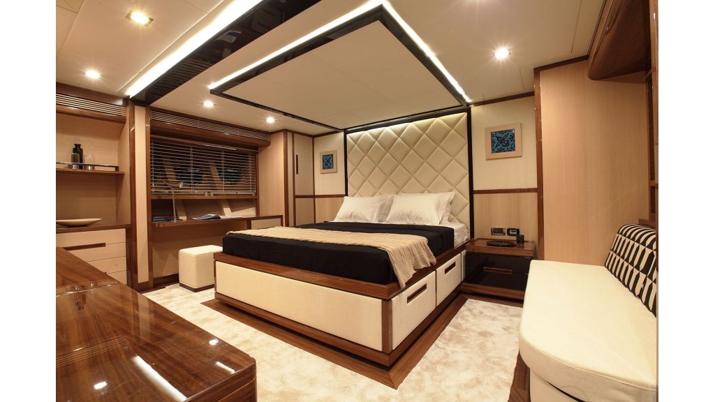 New Design Sailing Yacht (2)