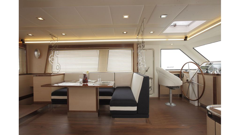 New Design Sailing Yacht (23)