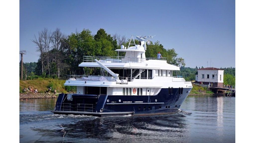 Ocean Explorer 33 m Motor Yacht (15)