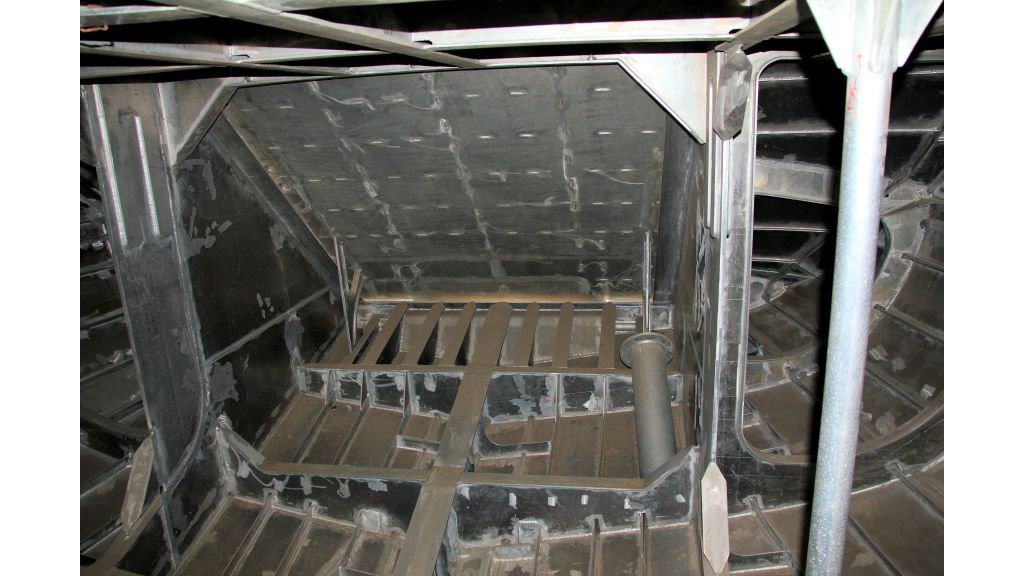 aluminium-hull-motorsailer-inner-31