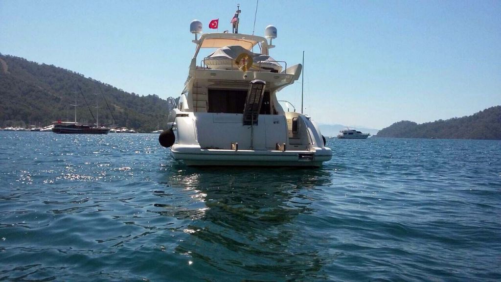 Azimut 62 motor yacht for sale  (14)
