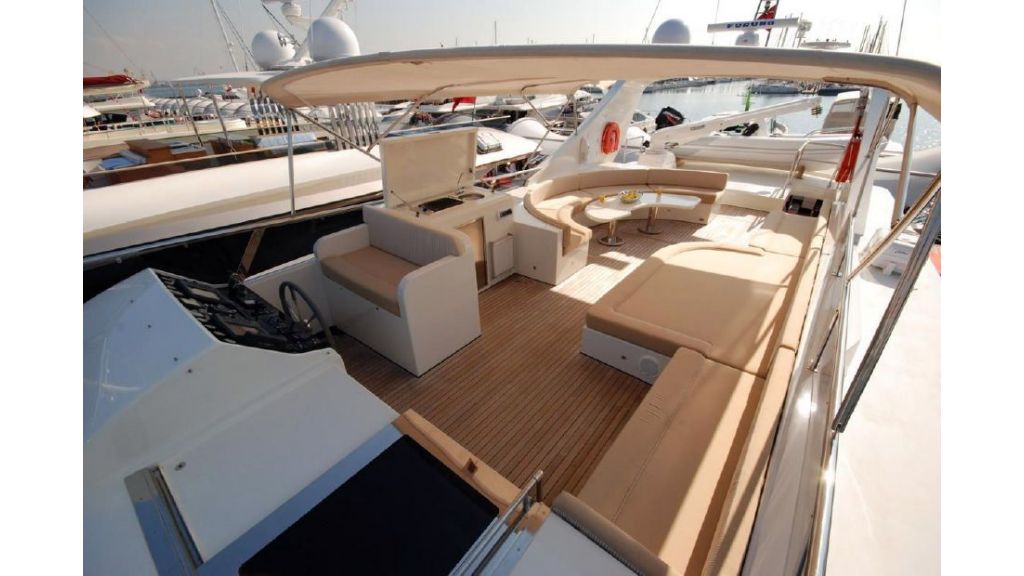 Cantieri di Pisa 2009 Custom built (12)