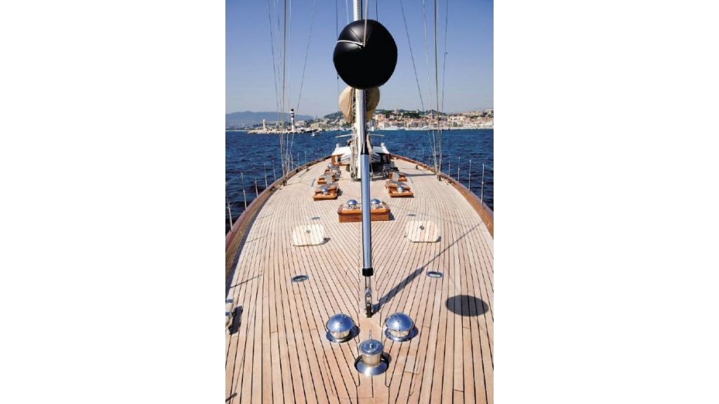 Super Sailing Yacht for sale (17)