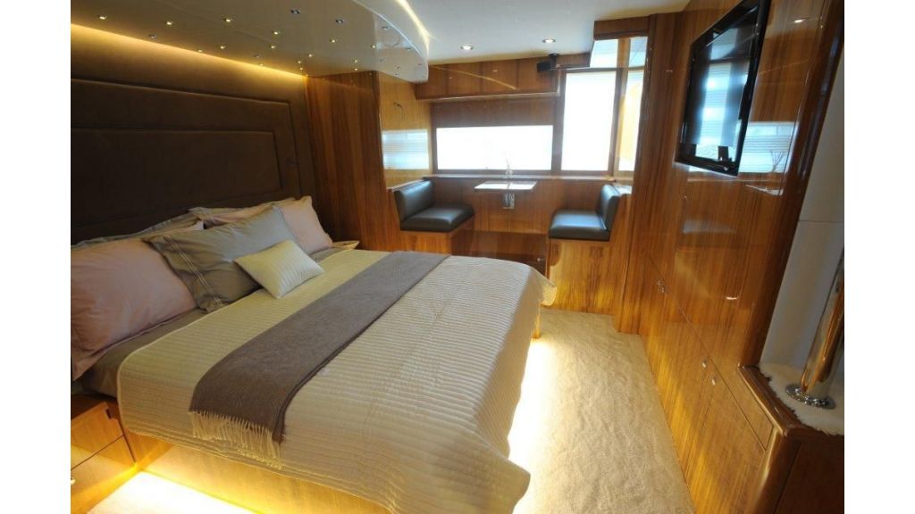 22-M-4 Cabins-Trawler