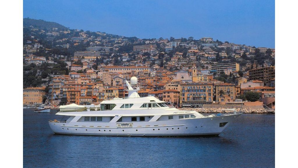 Motor Yacht Intuition Lady (23)