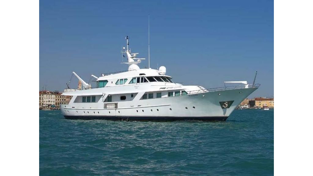 Motor Yacht Intuition Lady (29)