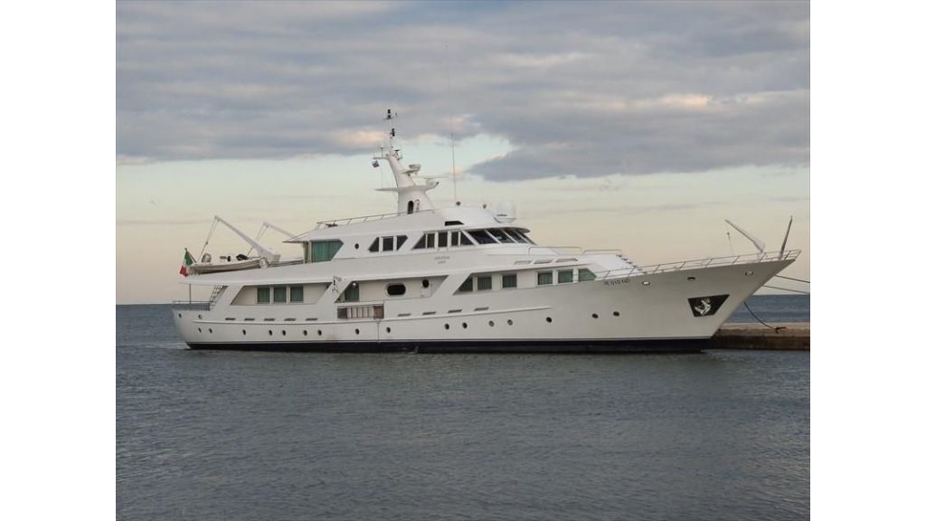 Motor Yacht Intuition Lady (39)