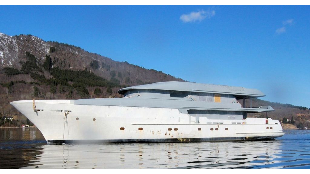 46m-steel-aluminium-hull-including-pelipad-master