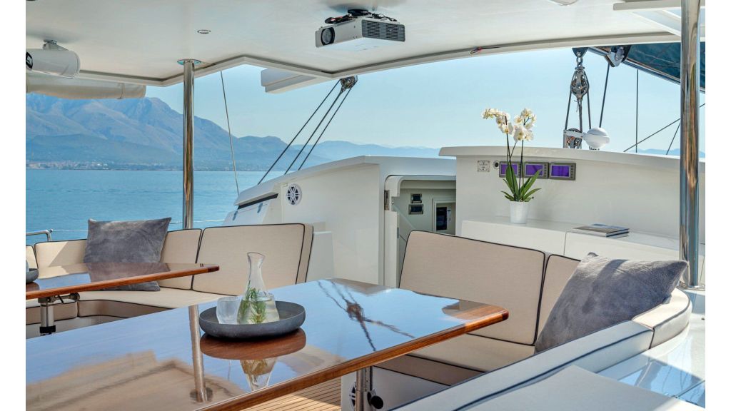 Ashleyrose110 Sailing Yacht (17)