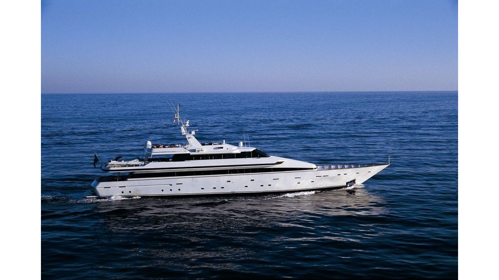 Motor Yacht Costa Magna (3)