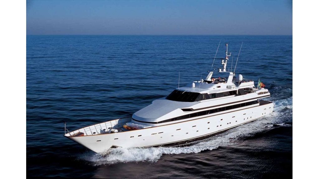 Motor Yacht Costa Magna (5)