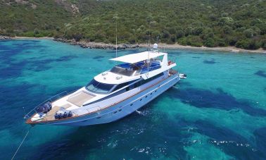 27m-laminated-motoryacht-2