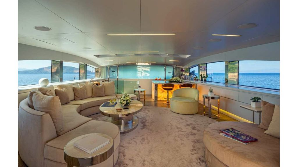 Mondomarine Motor Yacht (10)