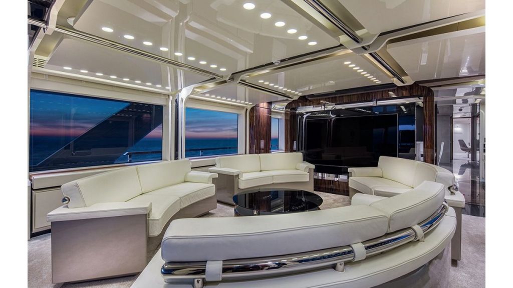 50m Displacement Motor Yacht (43)