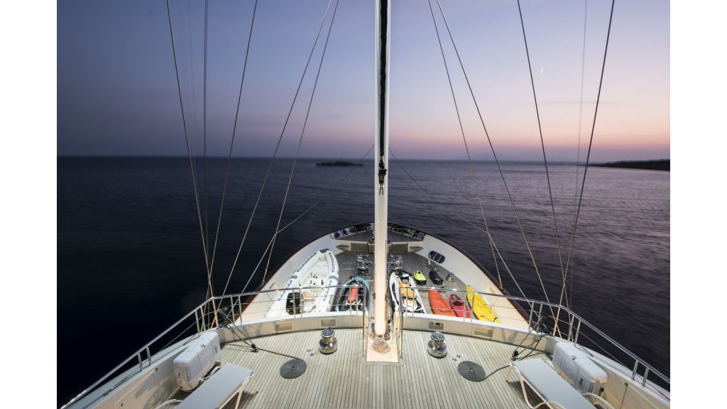 Meira Luxury Yacht (10)