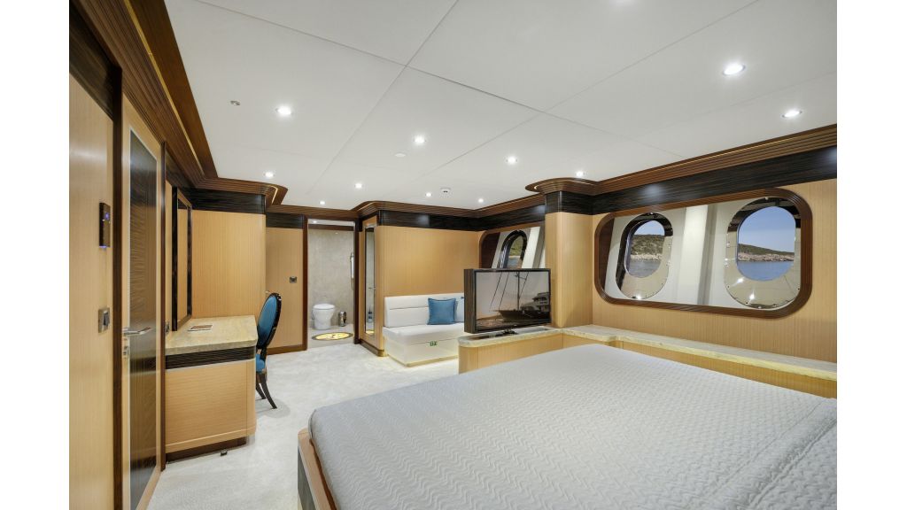 Meira Luxury Yacht (100)
