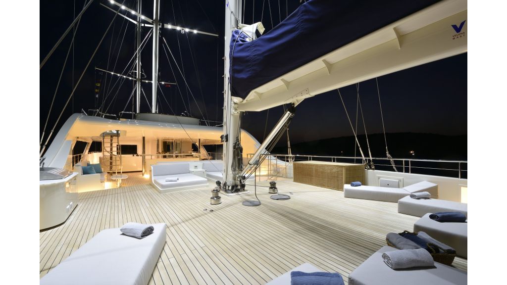 Meira Luxury Yacht (16)