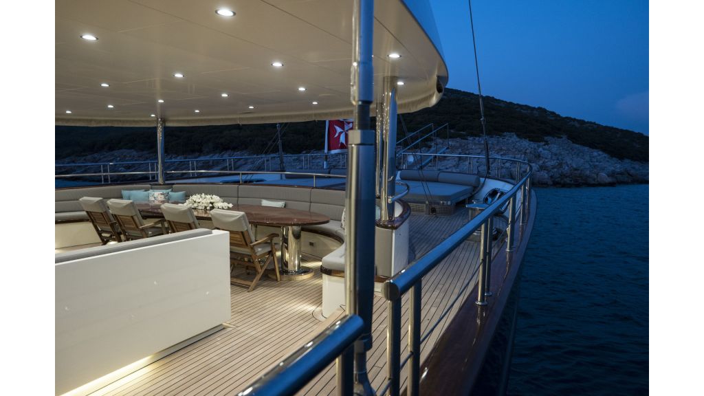 Meira Luxury Yacht (56)