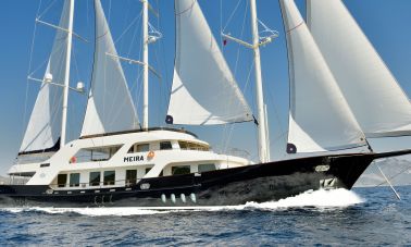 Meira Luxury Yacht master