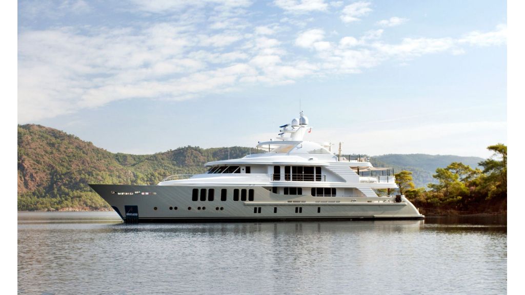 orion-star-motor-yacht